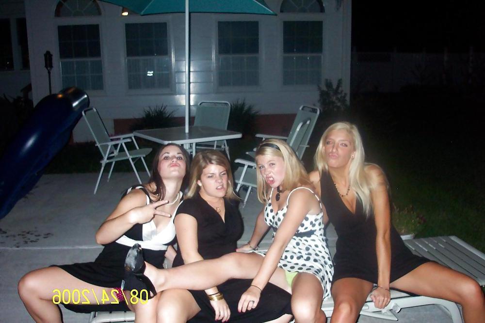 23P Upskirt 002
