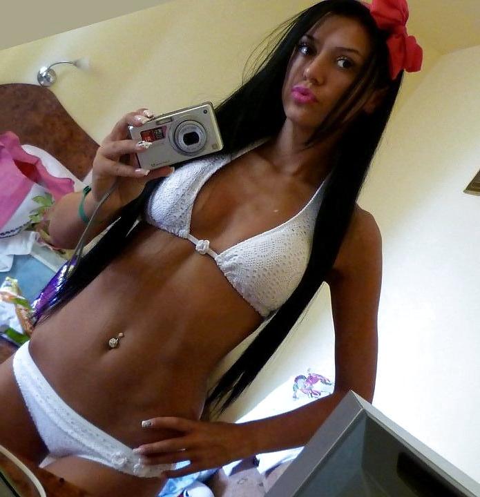 21P Romanian beauty: Simona