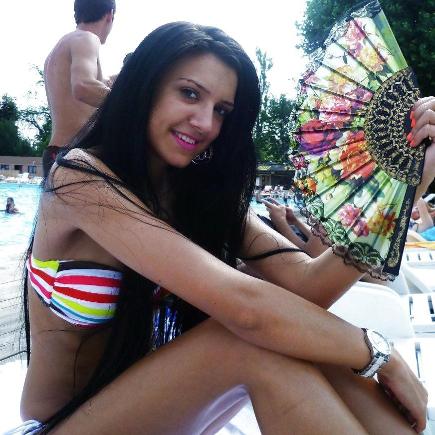 21P Romanian beauty: Simona
