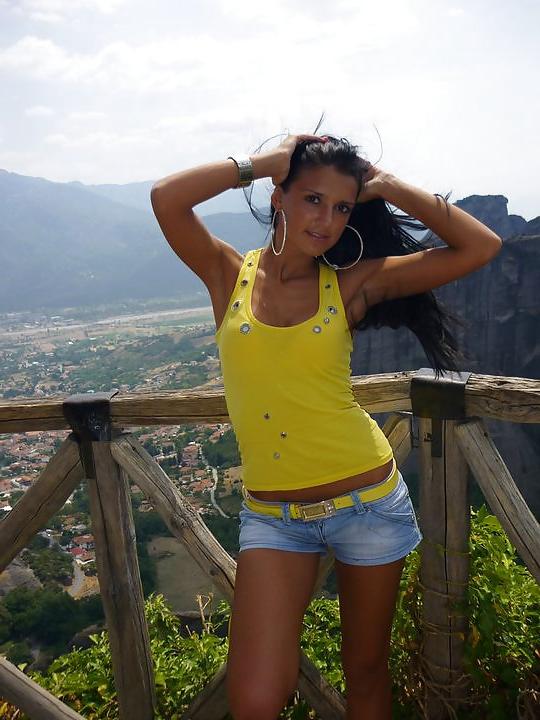 21P Romanian beauty: Simona