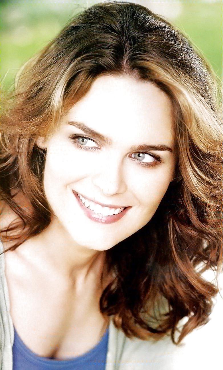 25P Emily Deschanel vs. Stana Katic