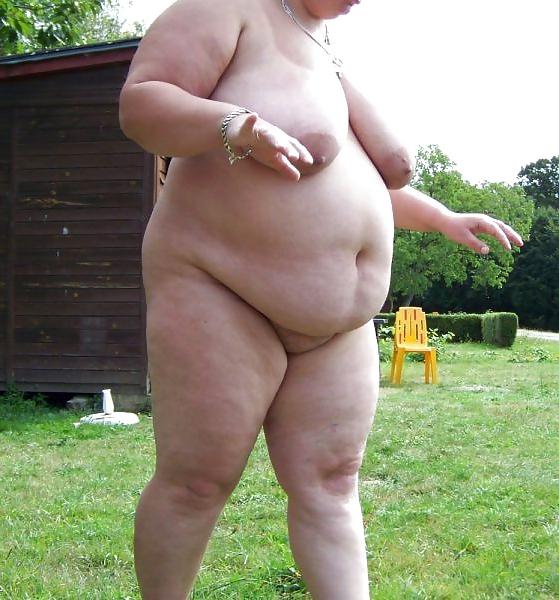 8P Bbw in nature