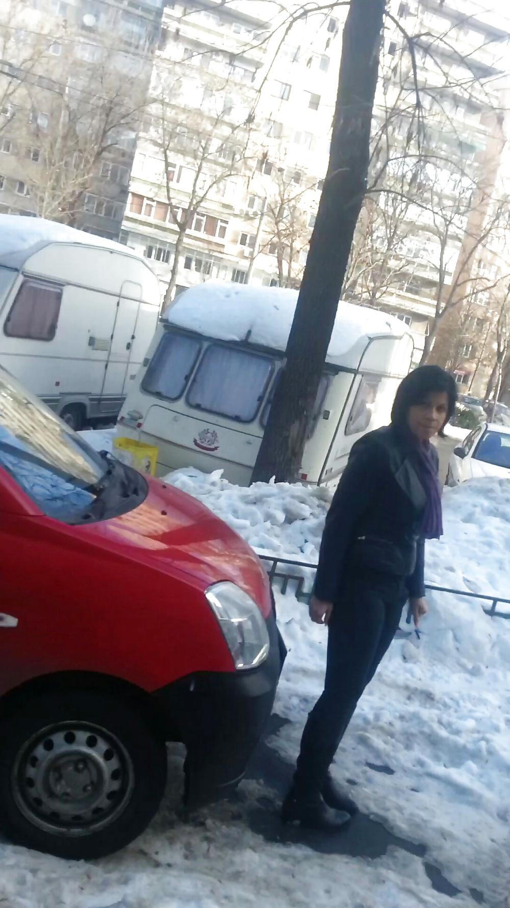 4P Slut gipsy romanian-se uita ca curca la pula