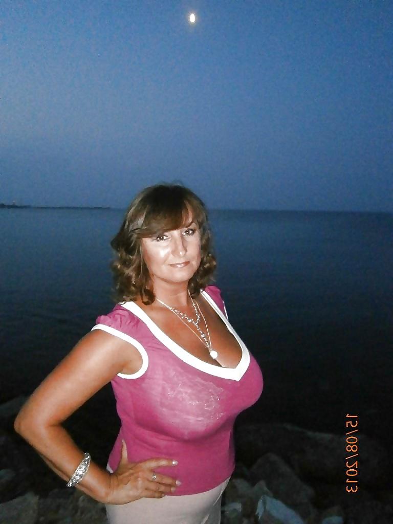 14P Random non nude busty women 2