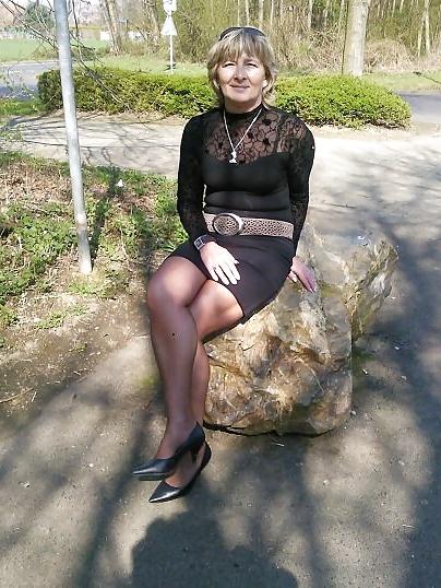 7P Ugly Mature Slut