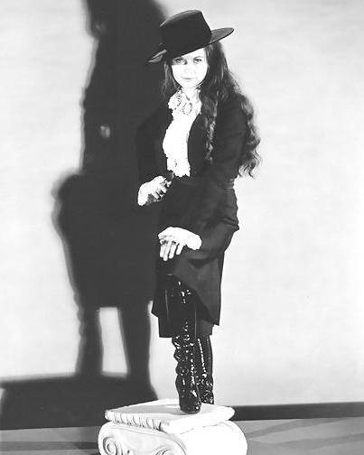 25P Jeannie C. Riley----non nude