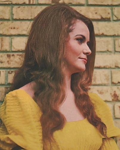 25P Jeannie C. Riley----non nude