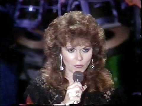 25P Jeannie C. Riley----non nude