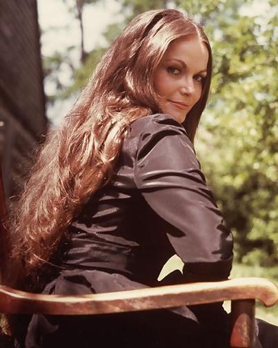 25P Jeannie C. Riley----non nude