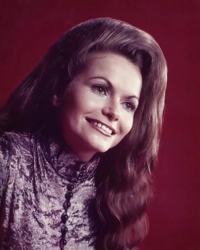 25P Jeannie C. Riley----non nude