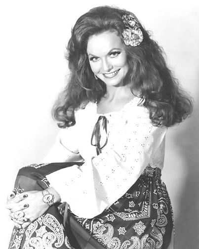 25P Jeannie C. Riley----non nude