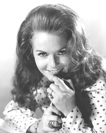 25P Jeannie C. Riley----non nude