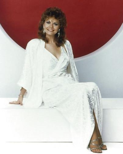 25P Jeannie C. Riley----non nude