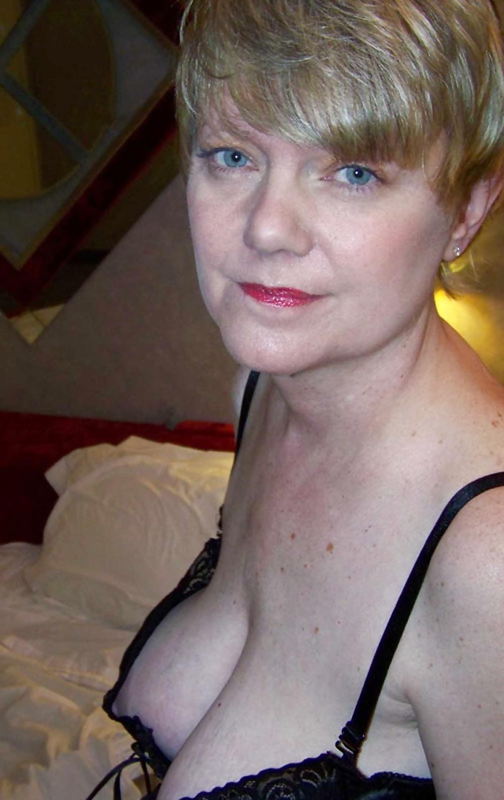 25P Grandma, Sensual As Ever
