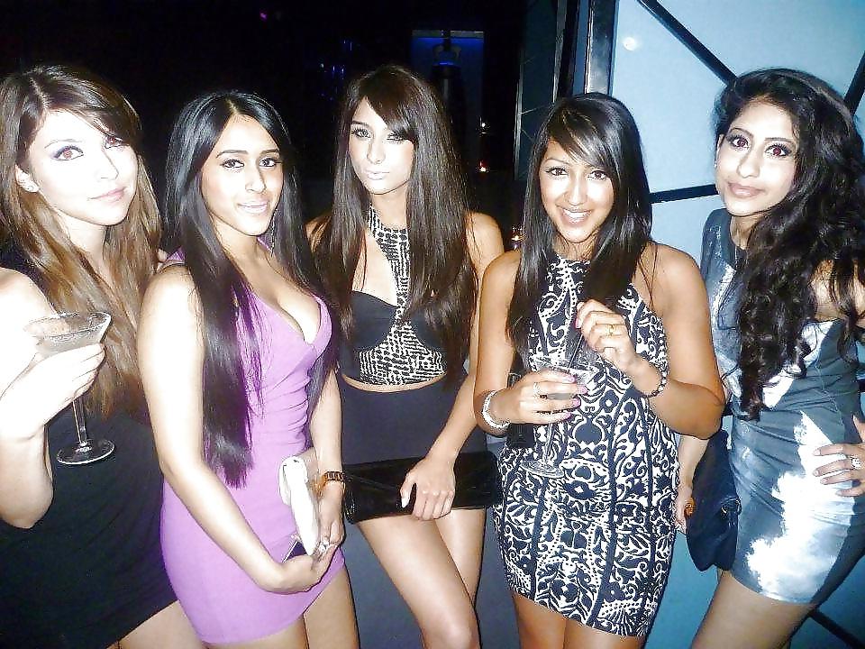 25P Sexy UK Asian (Indo & Pak) Whores