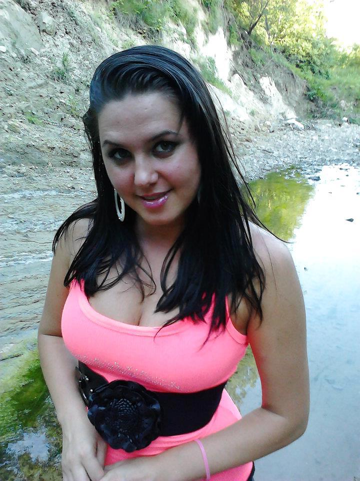 12P Romanian girl: Bianca