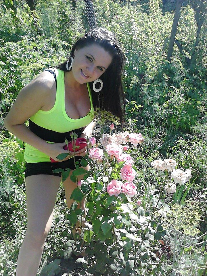 12P Romanian girl: Bianca