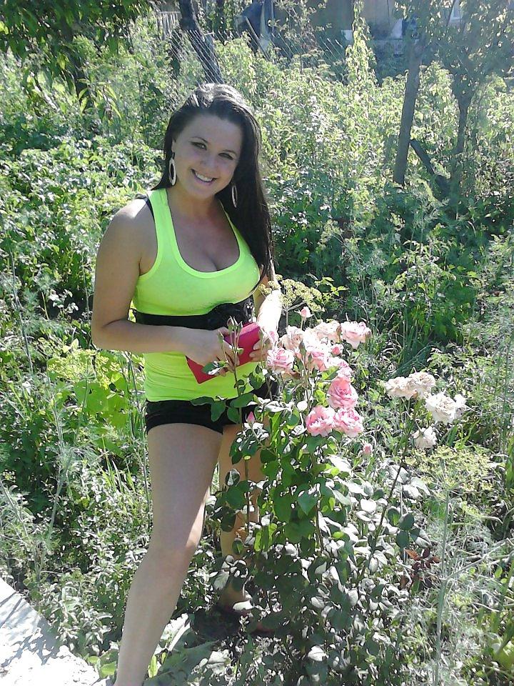 12P Romanian girl: Bianca