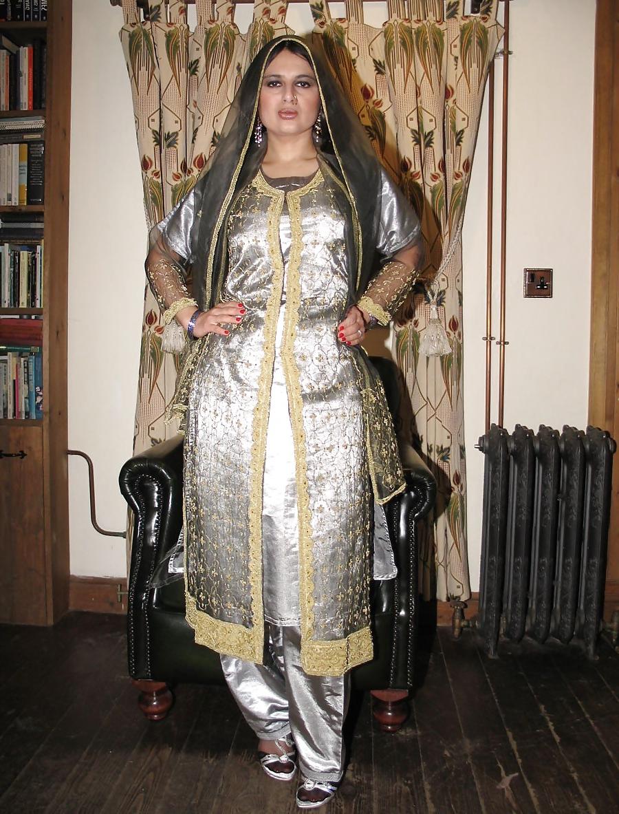 12P Lady Sharimara Raj 5