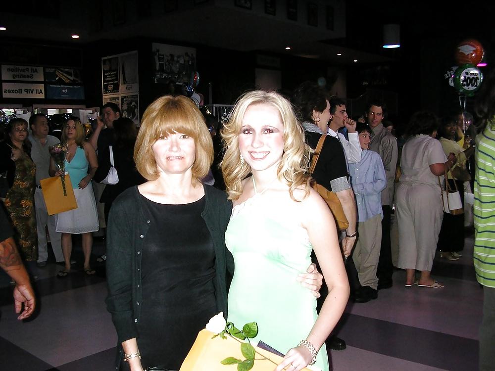 19P No nude mom and not her daughter 1.