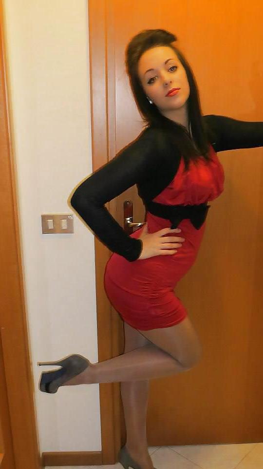25P LEGS LEGS AND HEELS 1