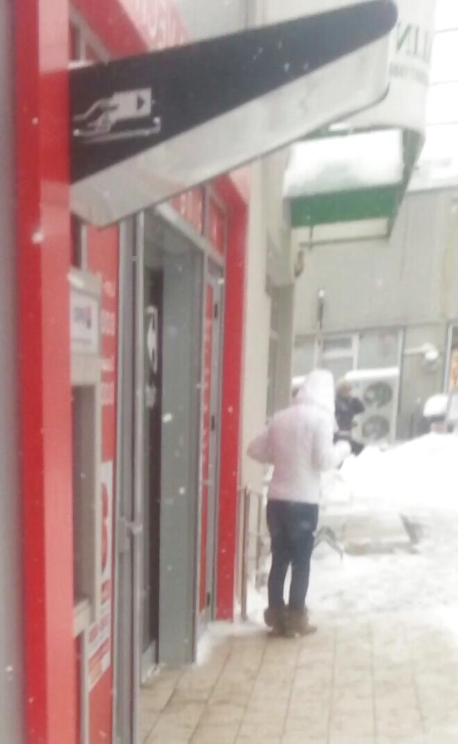 14P Snow girls romanian