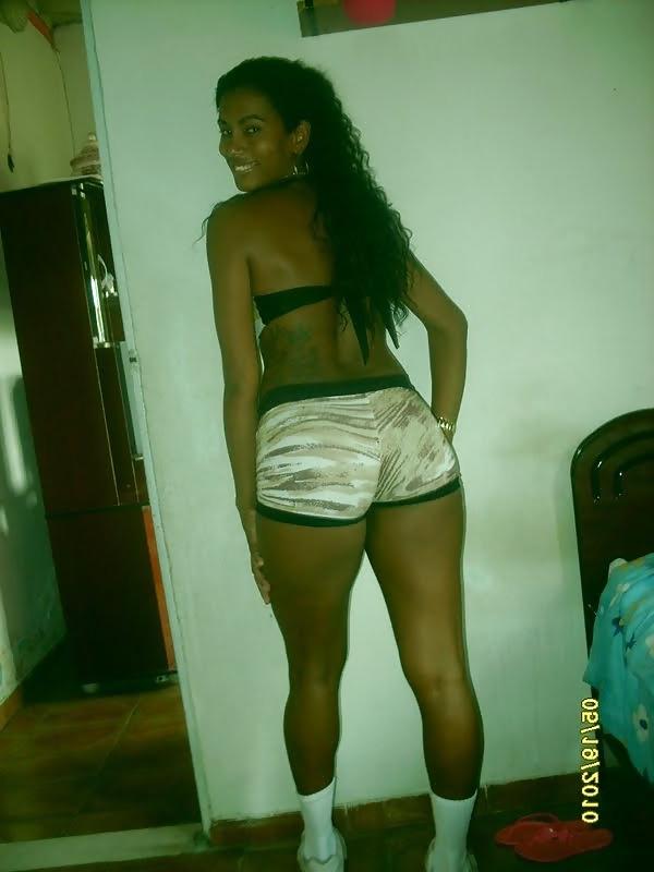 25P Babes in slums of Rio. 2(personal files)