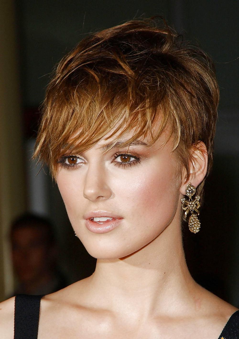 25P Keira Knightley The Royal Lady of England
