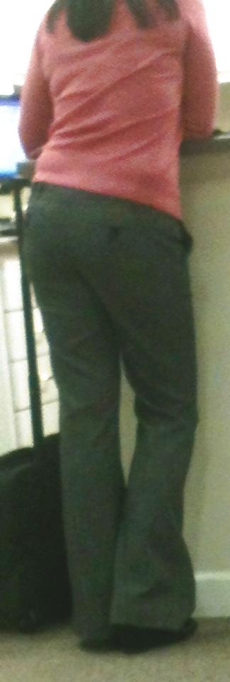 12P Voyeur at Dr.'s Office