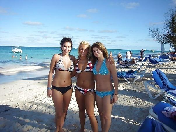 25P Facebook bikini cuties 2