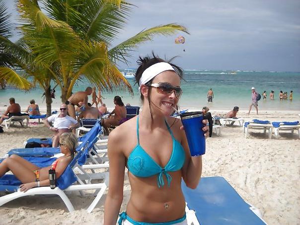 25P Facebook bikini cuties 2