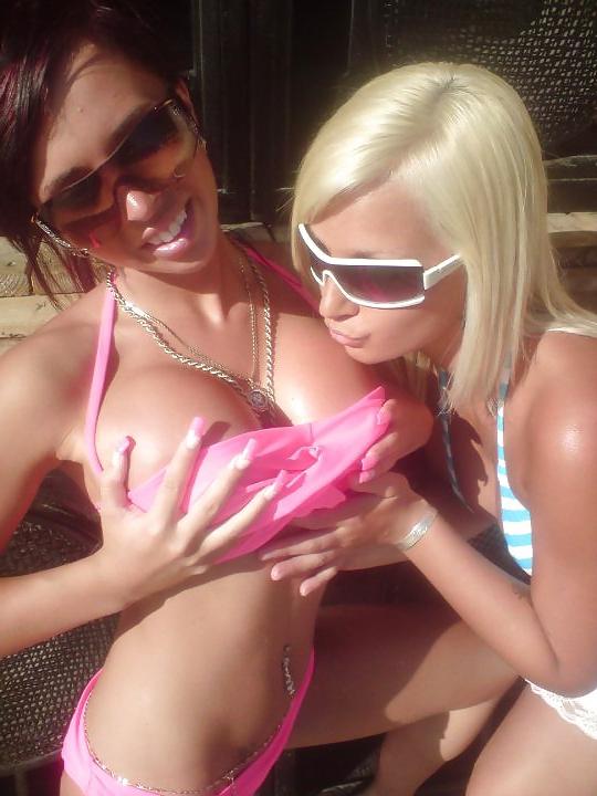 25P Facebook bikini cuties 2