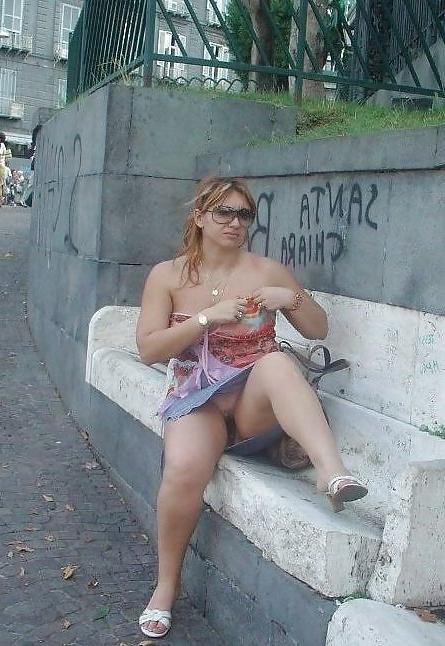 8P MATURES IN UPSKIRT VOYER ACTION