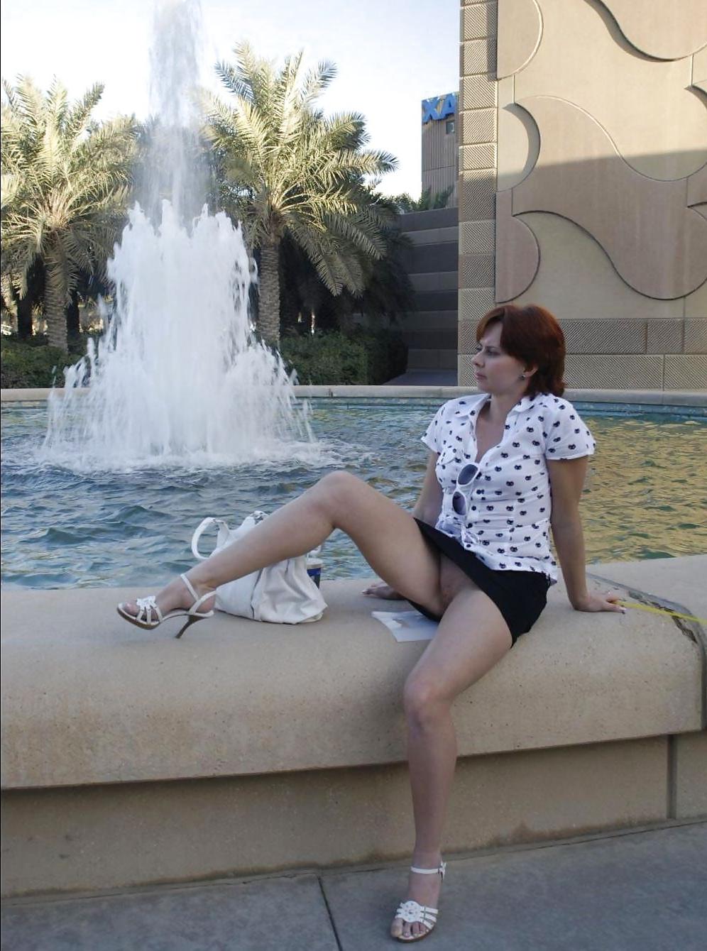 8P MATURES IN UPSKIRT VOYER ACTION