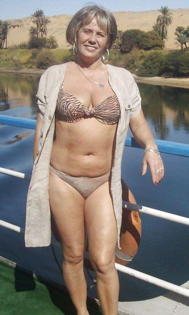 25P Swimsuit bikini bra bbw mature dressed teen big tits - 71