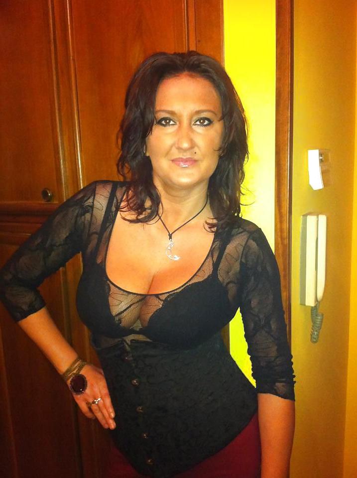 4P Sexy Romanian milf: Stela