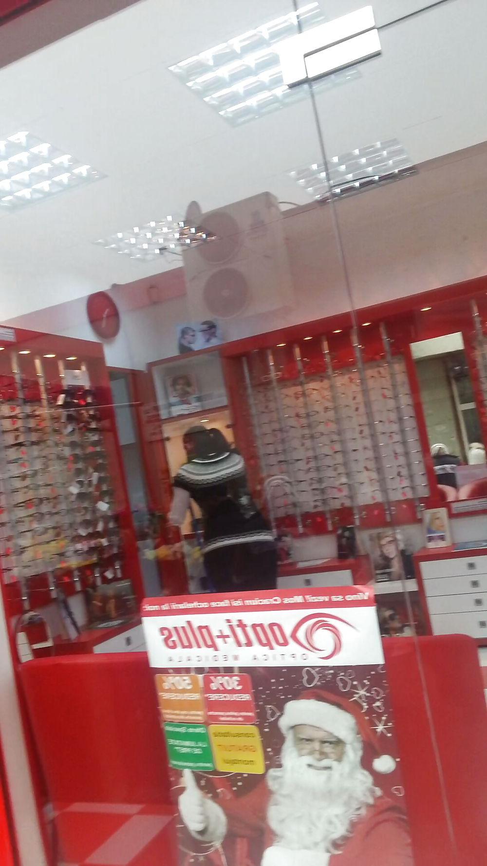 25P Spy shop and mall romanian