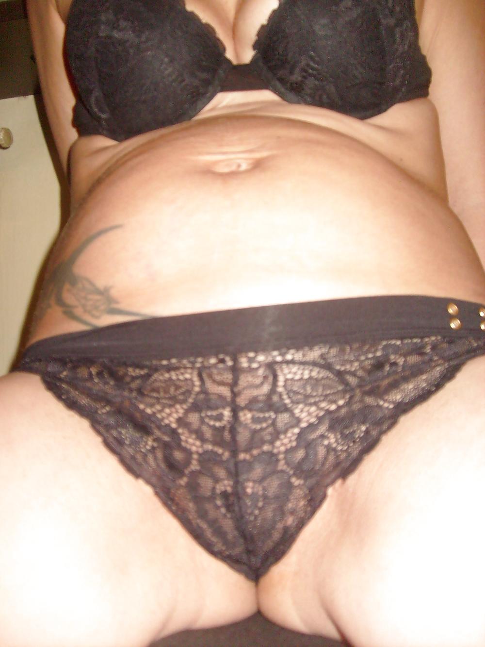 25P Upskirt panties
