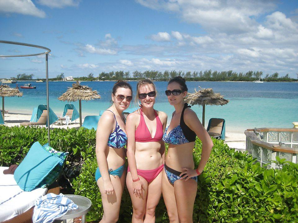 25P NON-NUDE girls around the water 5