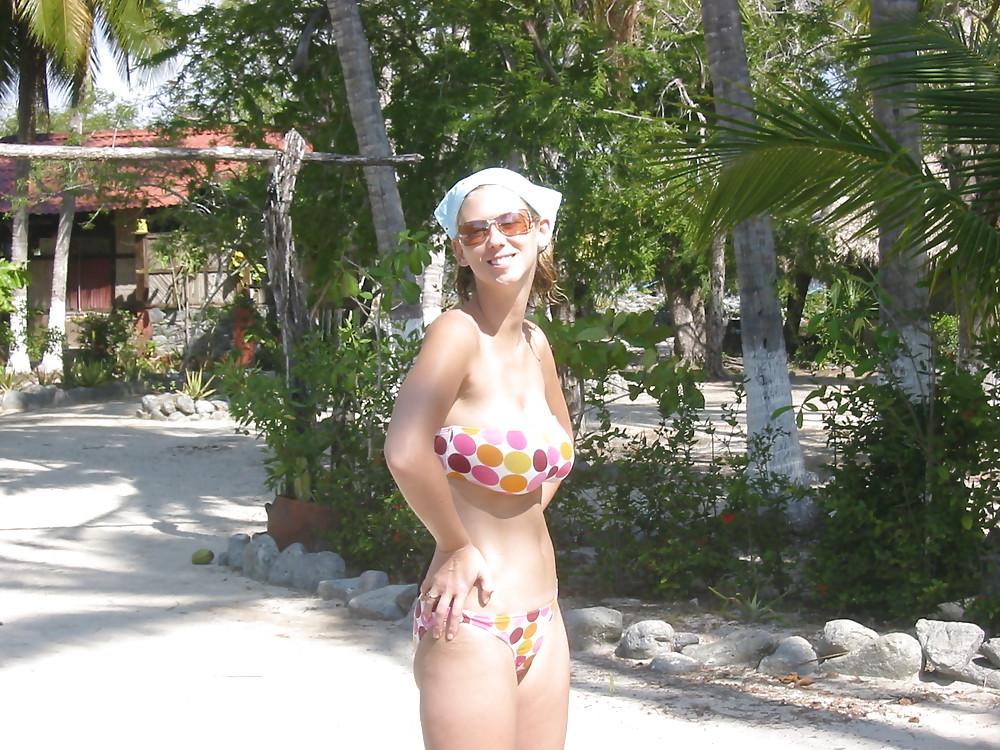 25P NON-NUDE girls around the water 5