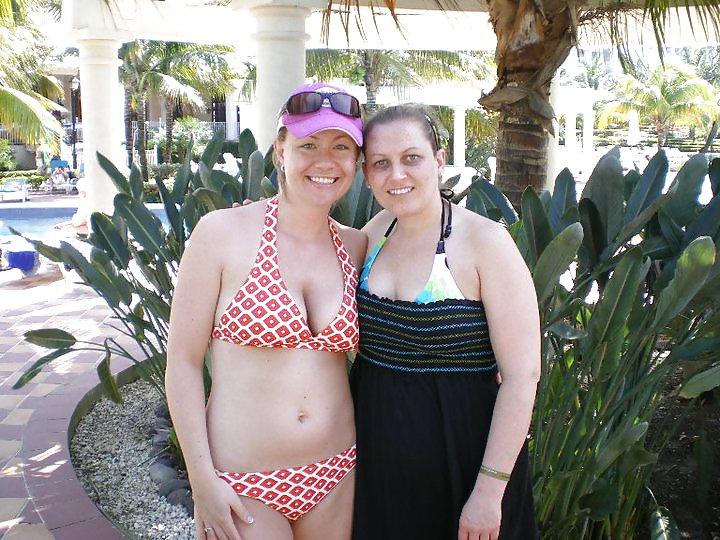 25P NON-NUDE girls around the water 5