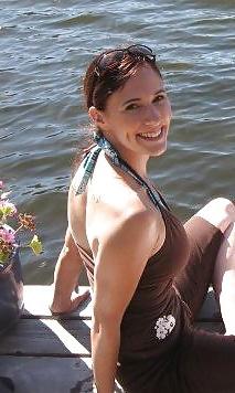 25P NON-NUDE girls around the water 5