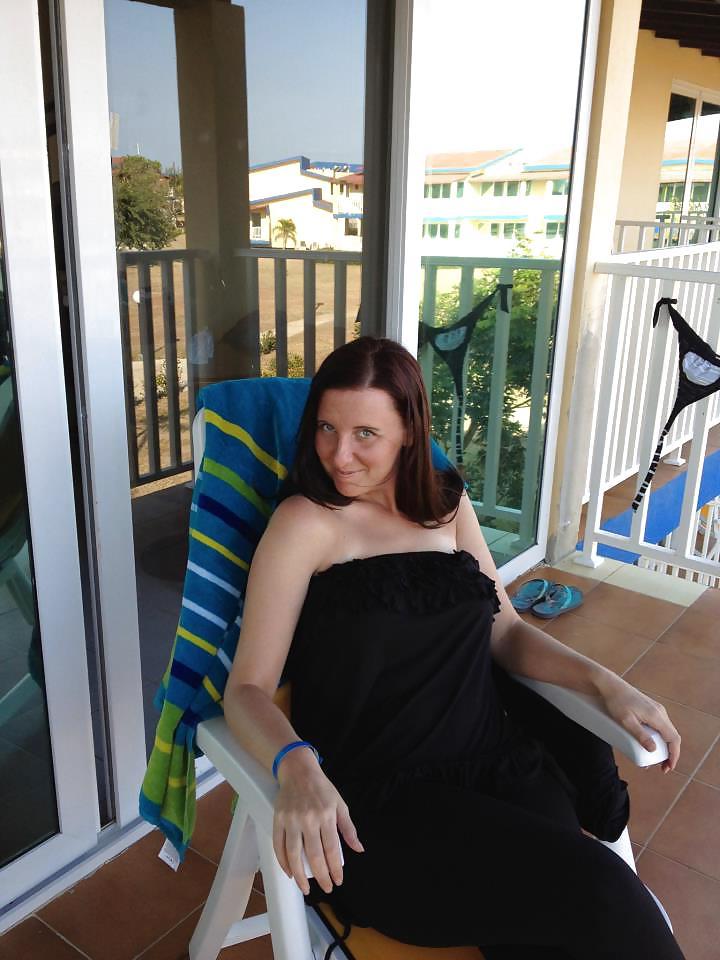 25P NON-NUDE girls around the water 5