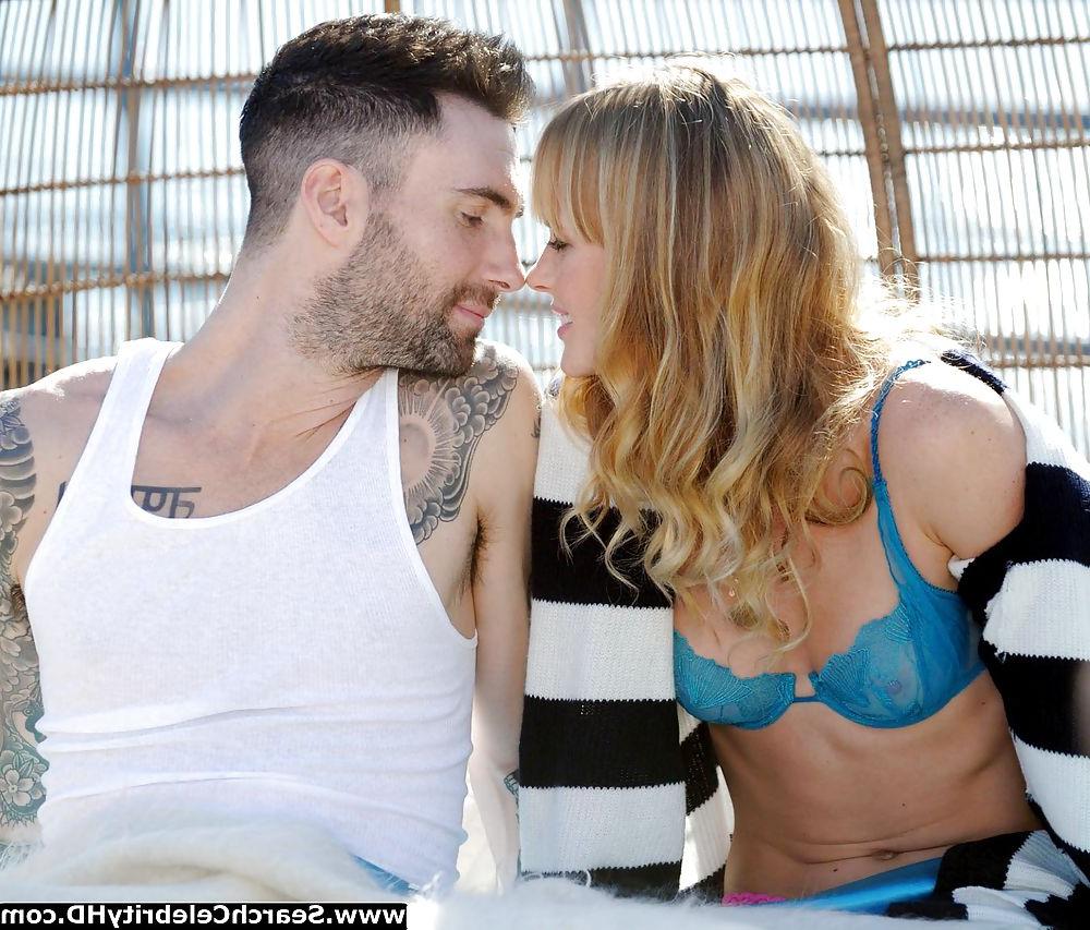 21P Anne Vyalitsyna Revealing Some Nipples