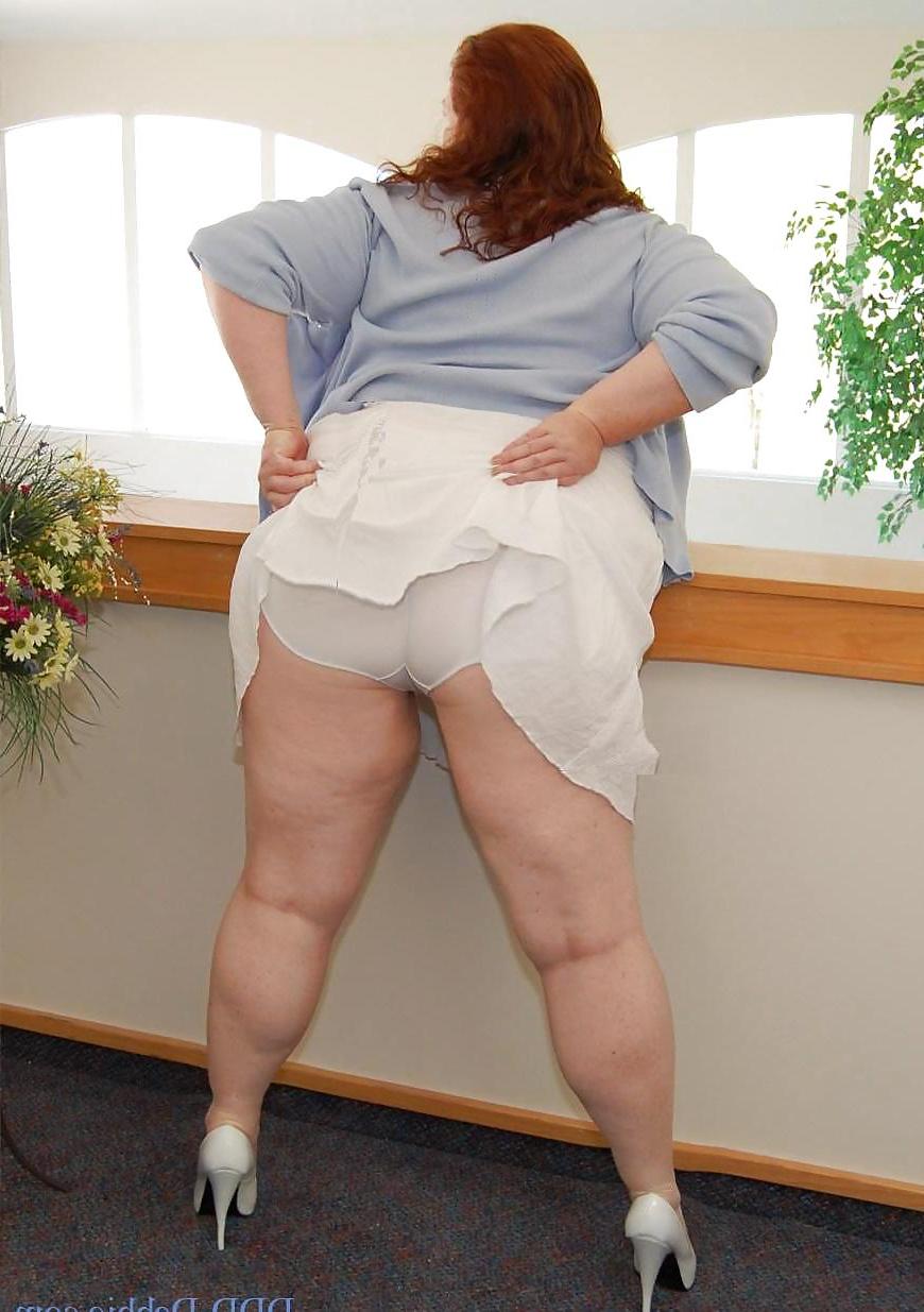 25P Chubby girls in high heels