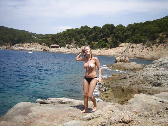 25P Jennifer Having fun on Vacation 