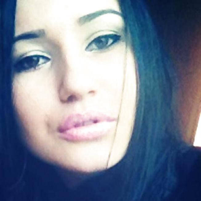 10P Romanian girl: Alice