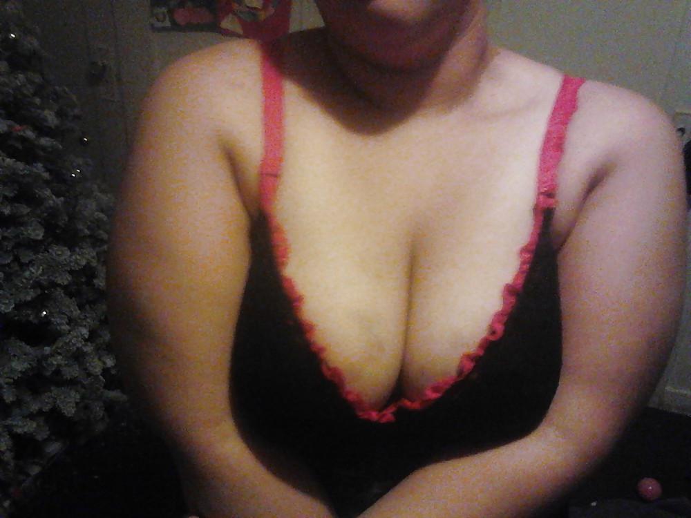 8P LATINA BBW IN SEXY LINGERIE