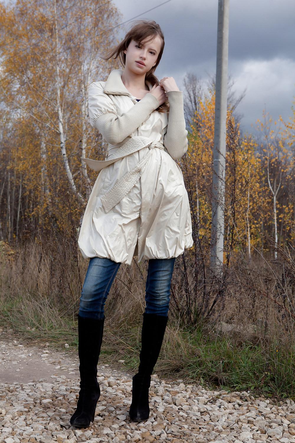 25P Russian skinny teen Kitana A - Stiletto