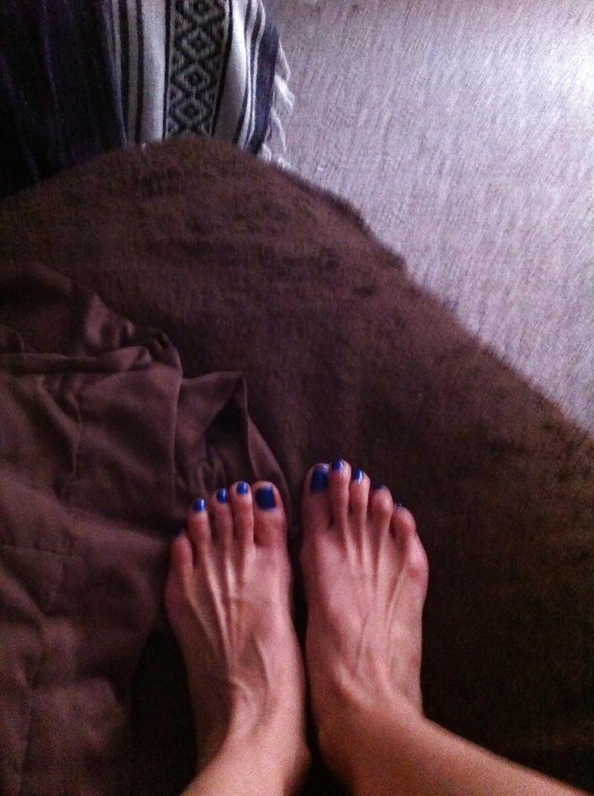 25P Asian Filipina Filipino Feet Toes Foot